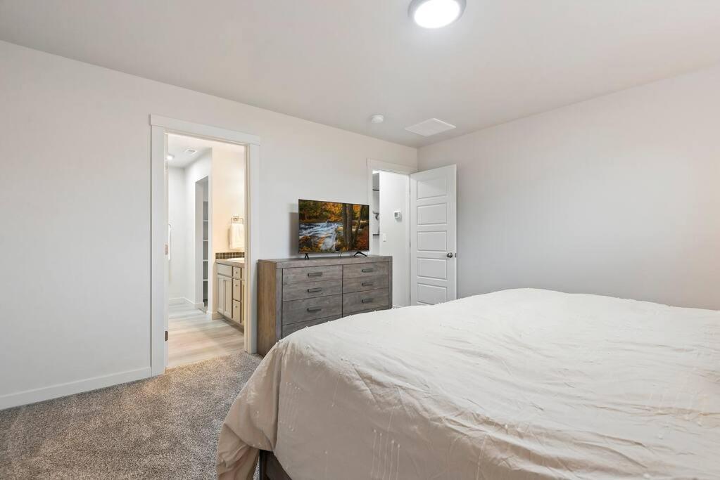 Beautiful Brand New Kuna Home! Εξωτερικό φωτογραφία
