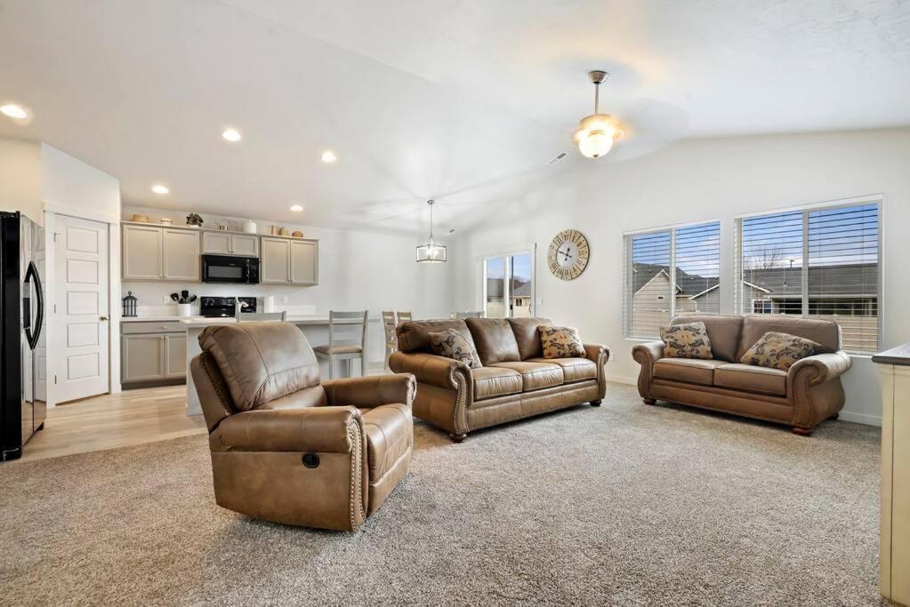 Beautiful Brand New Kuna Home! Εξωτερικό φωτογραφία